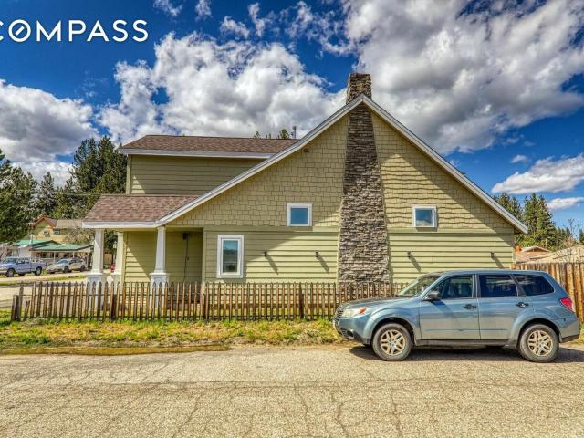 House for sale in Portola