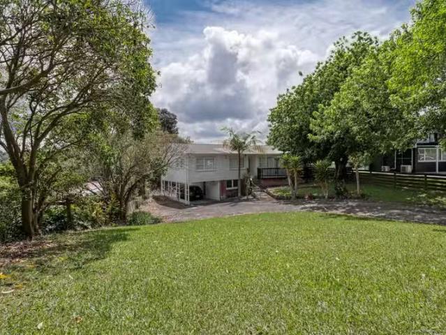 House for rent in Oratia