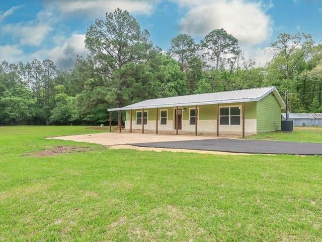 House for sale in Huntington, Texas