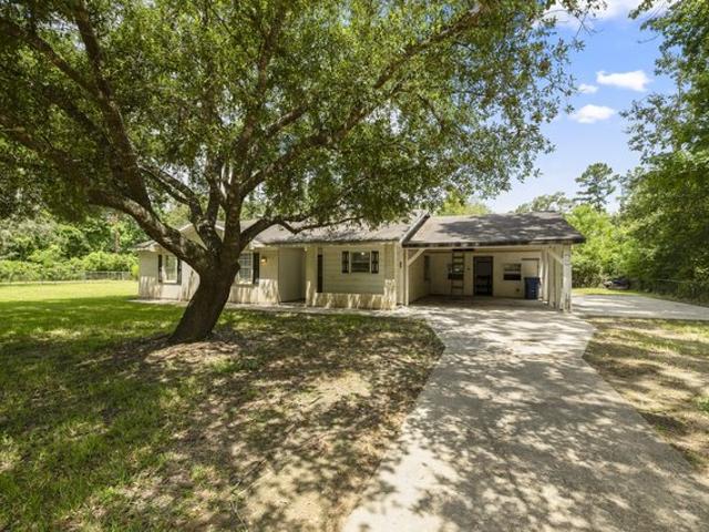 House for sale in Shepherd, Texas