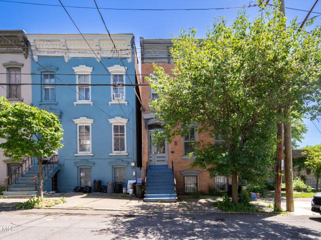 House for sale in Albany, New York