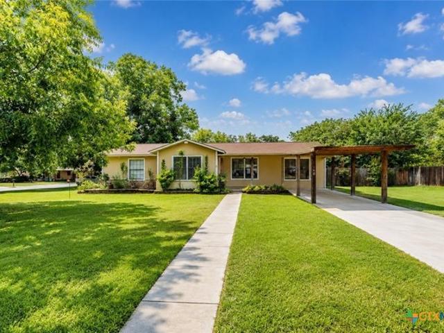 House for sale in Luling, Texas