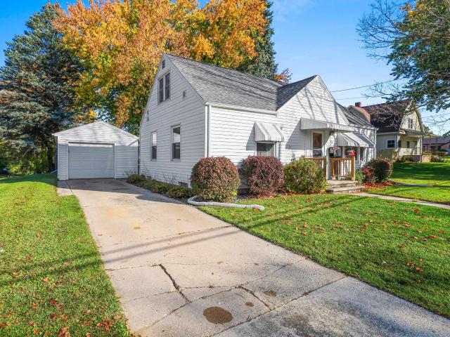 House for sale in Brillion, Calumet County