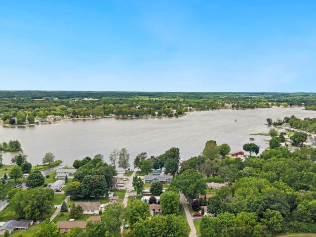 House for sale in Hudson, Indiana