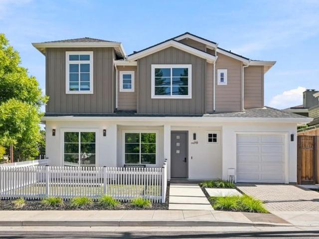 Townhouse for sale in Los Altos, California