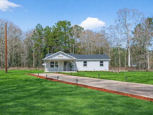 House for sale in Shepherd, Texas