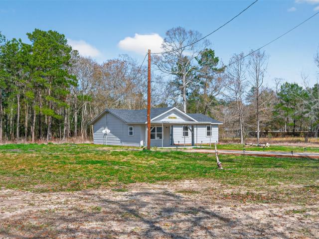 House for sale in Shepherd, Texas