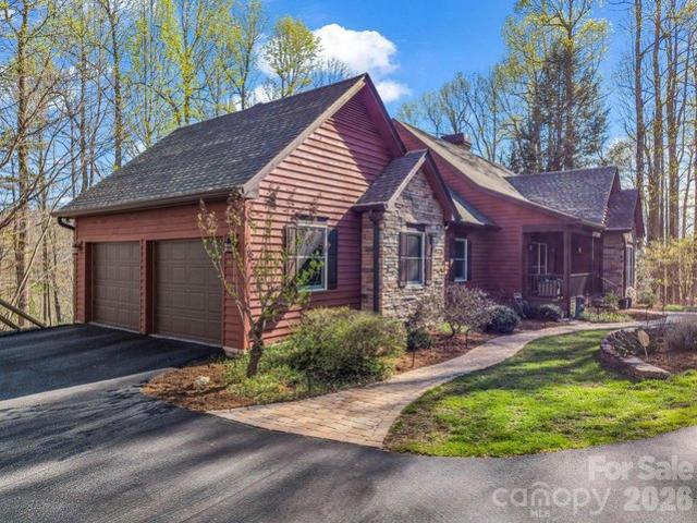 House for sale in Hendersonville, North Carolina