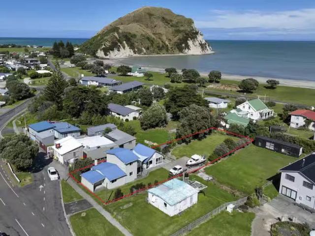 House for sale in Mahia