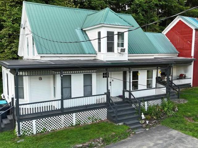 House for sale in Williamstown, Vermont