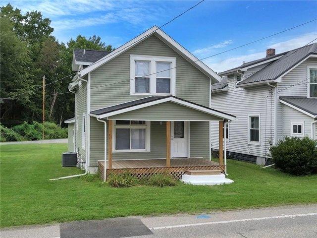 House for sale in Ellwood City, Pennsylvania
