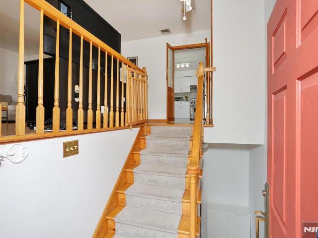 House for sale in Hasbrouck Heights, New Jersey