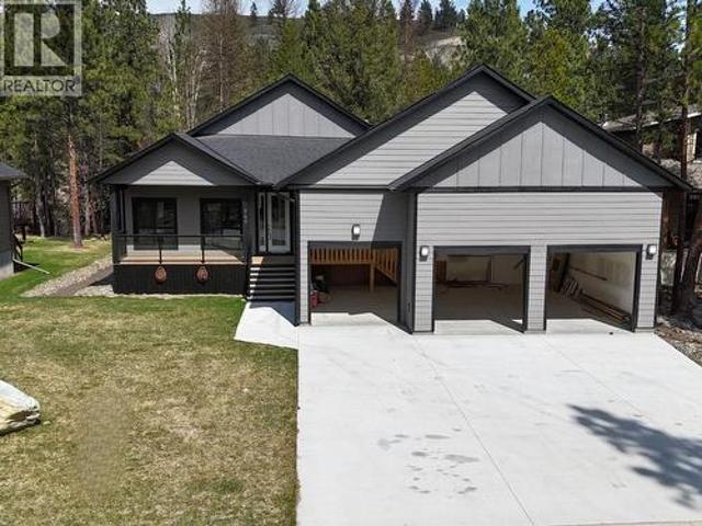 House for sale in Cranbrook, British Columbia