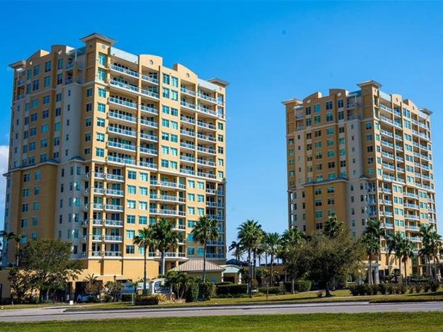Condo for sale in Palmetto, Florida