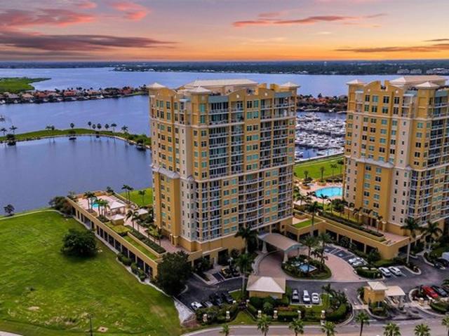 Condo for sale in Palmetto, Manatee County