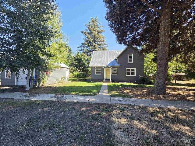 House for sale in Cambridge, Idaho