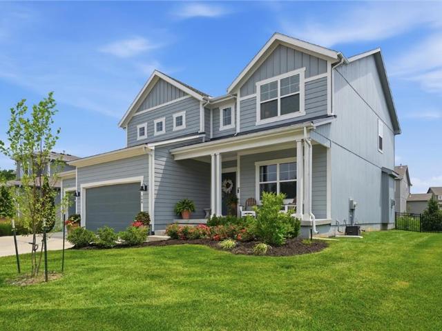 House for sale in Ridgewood Place at Chapman Farms, Blue Springs