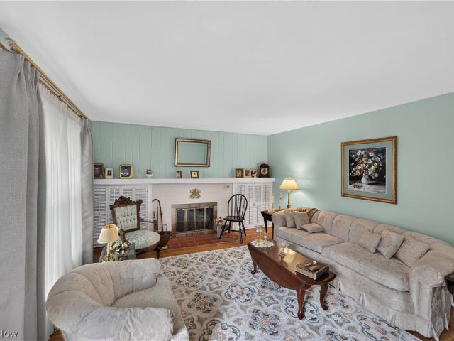 House for sale in Mount Union, Alliance