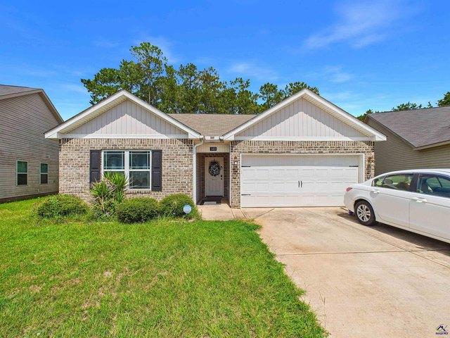 House for sale in Kathleen, Georgia