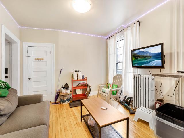 Apartment for rent in Mulhurst Bay, Ontario