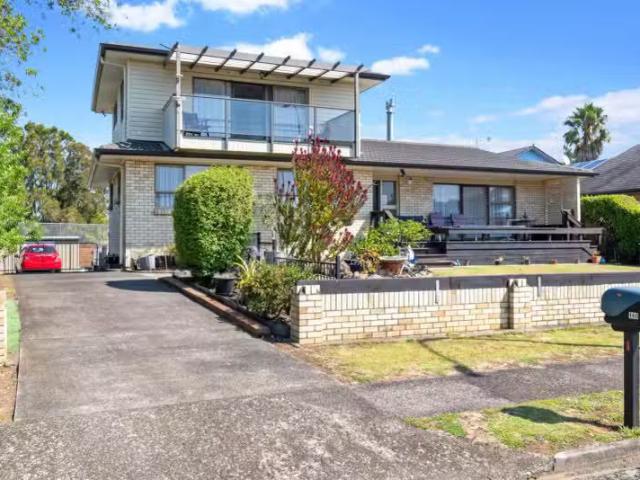 House for sale in Awhitu