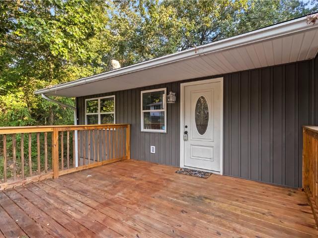 House for sale in Diamond City, Boone County