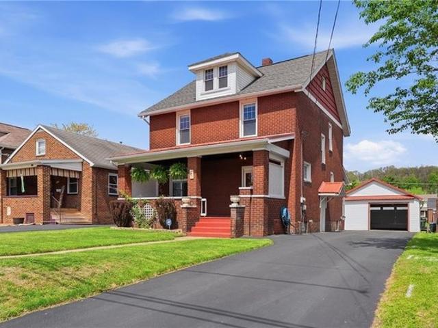 House for sale in Ellwood City, Pennsylvania