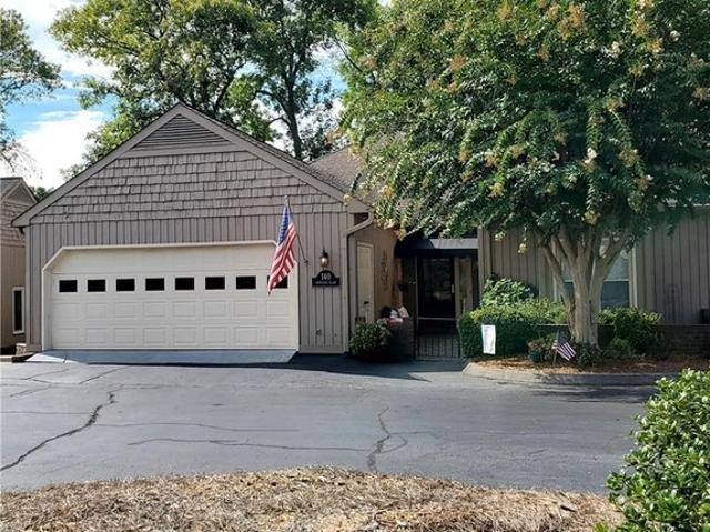 Townhouse for sale in Advance, North Carolina
