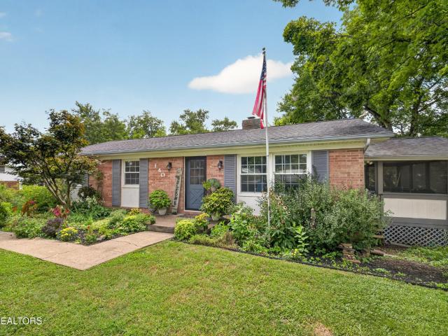 House for sale in Westwood Estates, Clinton