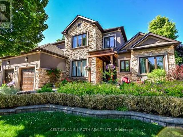 House for sale in Barrie, Ontario
