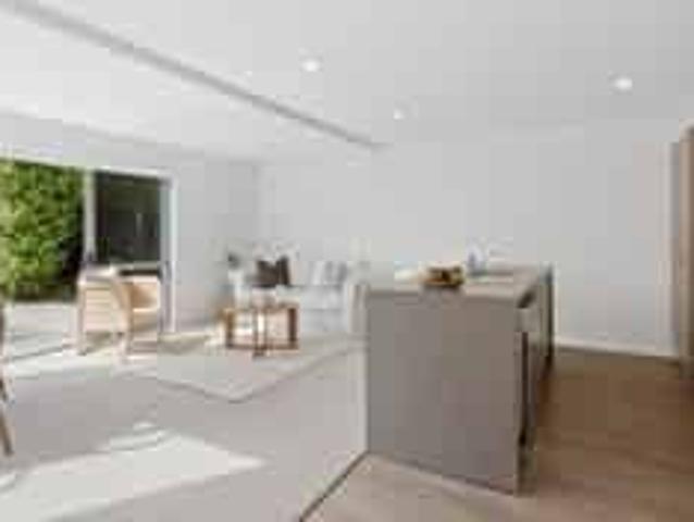Townhouse for rent in Saint Albans, Canterbury
