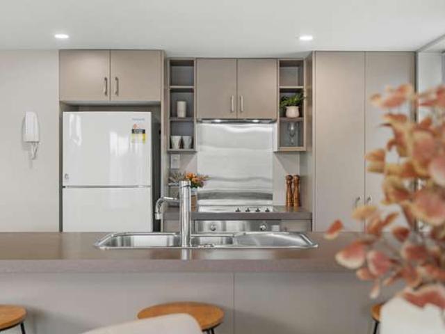 House for sale in Saint Albans, Canterbury