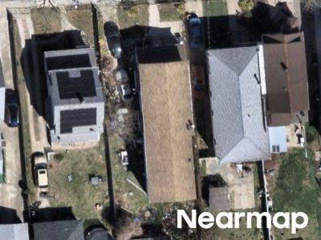 House for sale in Queens, Arverne