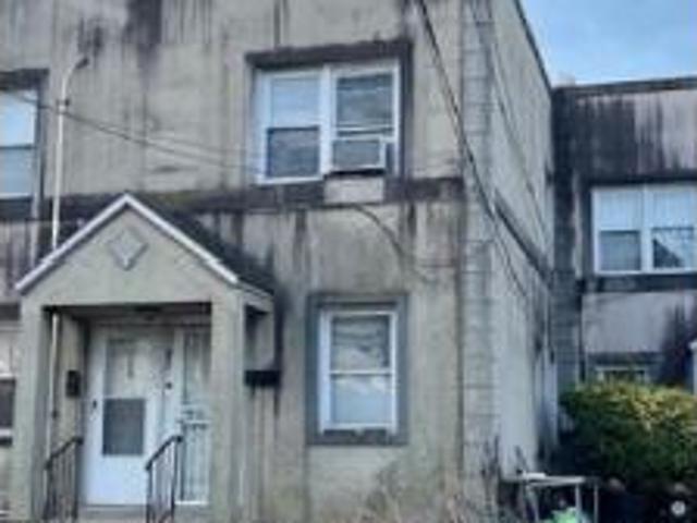 House for sale in Queens, Springfield Gardens