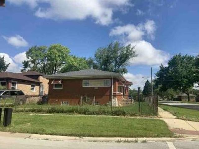 House for sale in Blue Island, Illinois