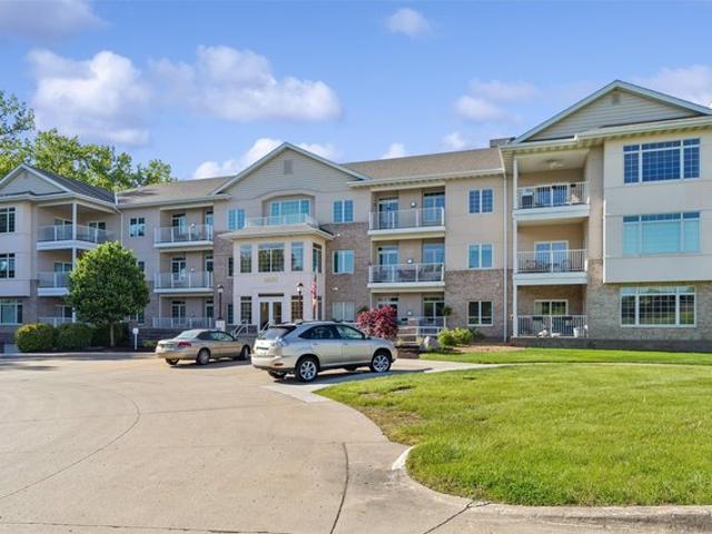 Townhouse for sale in Clive, Iowa