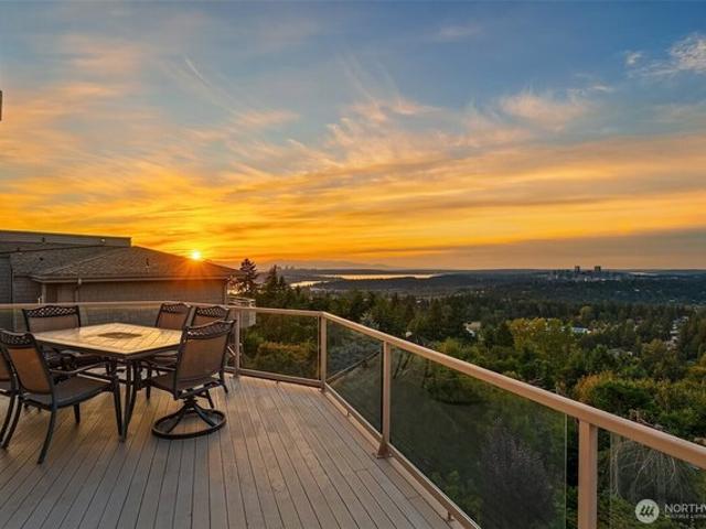 House for sale in Bellevue, Washington
