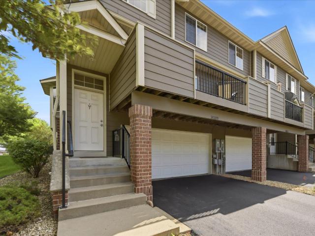 Townhouse for sale in Prior Lake, Scott County