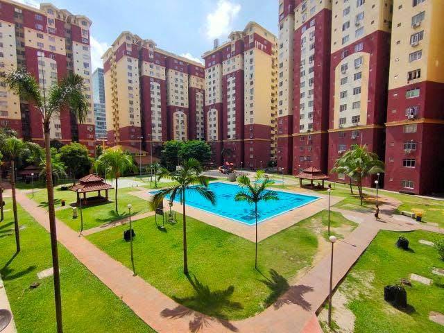 Apartment for sale in Petaling Jaya, Petaling