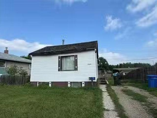 House for sale in Prince Albert, Saskatchewan