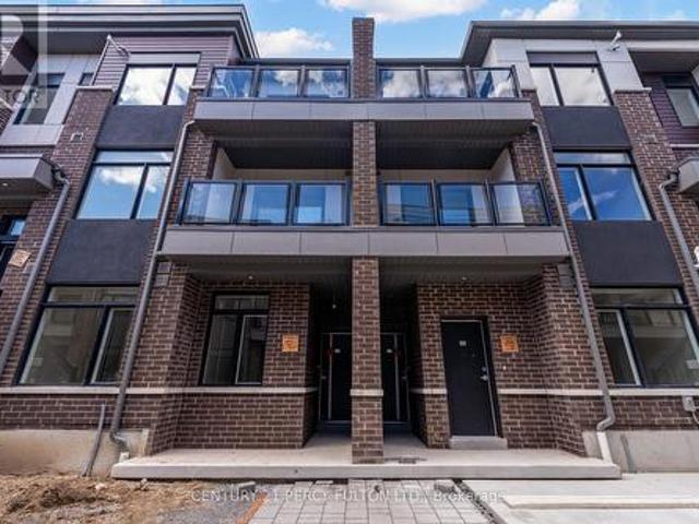 Townhouse for rent in Durham, Ontario