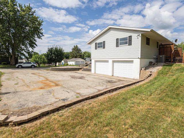 House for sale in Hazel Green, Wisconsin