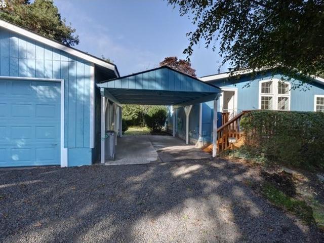 House for sale in Seaside, Clatsop County