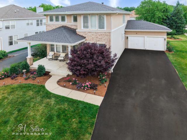 House for sale in Dundee, Illinois