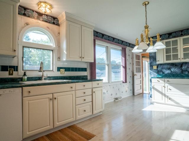 House for sale in Manistee, Manistee County
