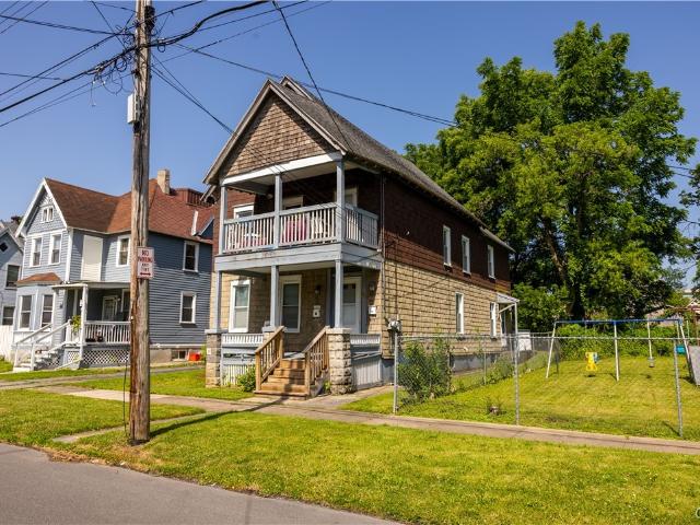 House for sale in Oneida, New York