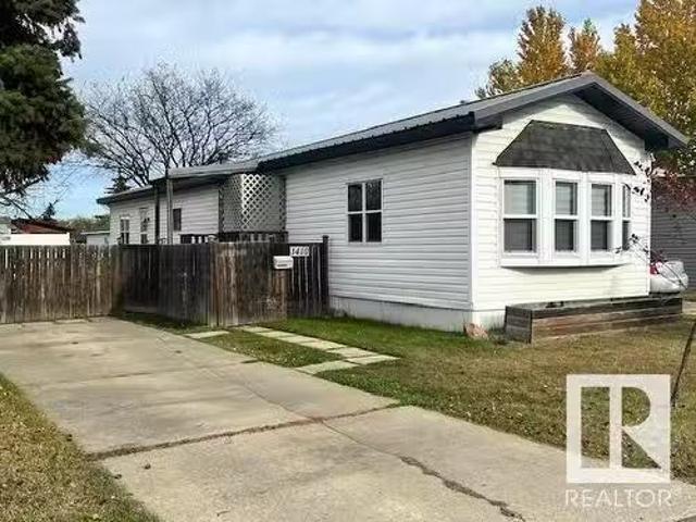 House for sale in Sherwood Park, Alberta
