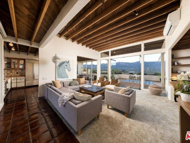 House for sale in Las Positas Meadows, Santa Barbara