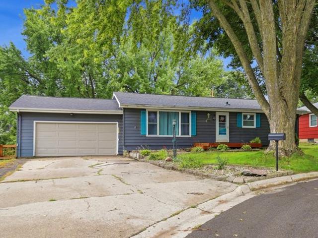 House for sale in Albert Lea, Freeborn County