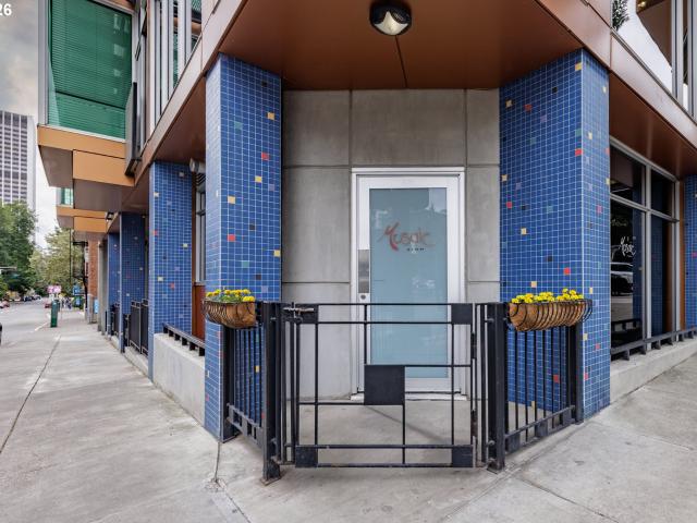 Commercial for sale in Oregonia